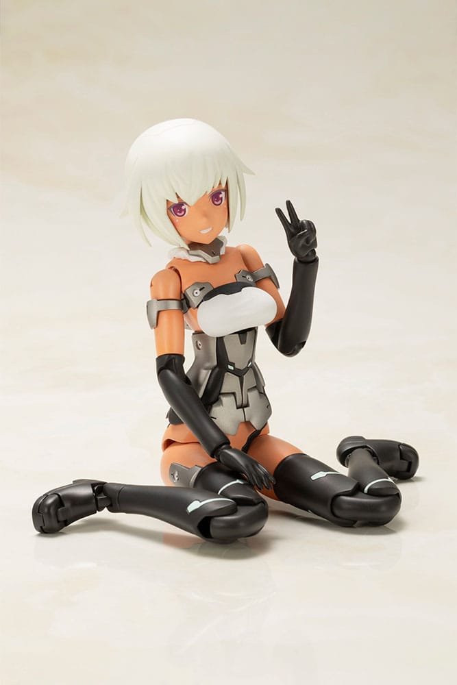Frame Arms Girl figurine Plastic Model Kit Laetitia Silver Ver. 15 cm