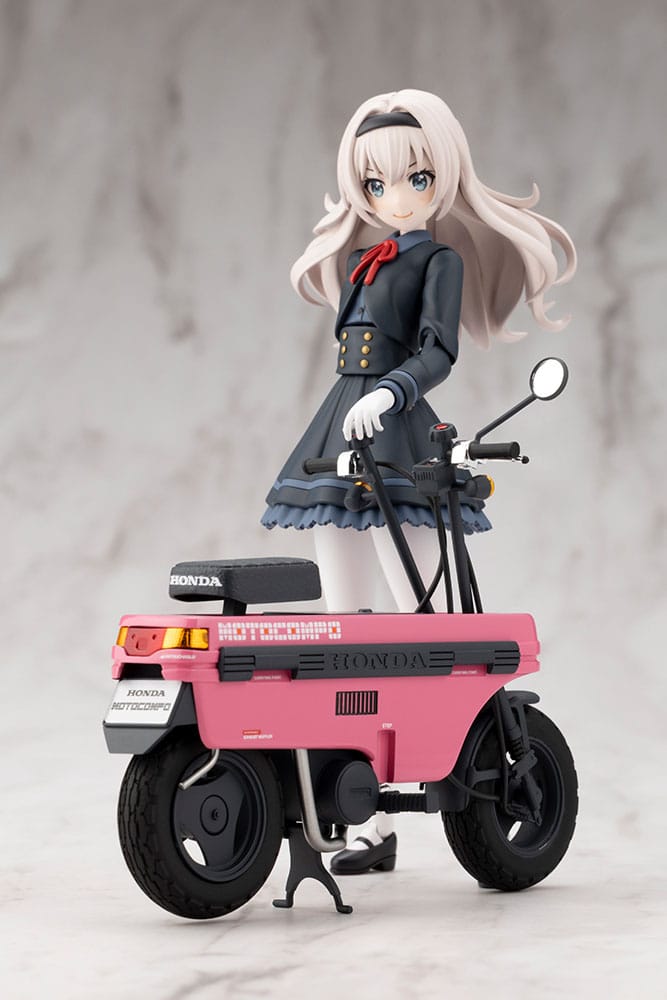 Sousai Shojo Teien figurine Plastic Model Kit 1/10 Emma Koishikawa Nocturne with Honda AB12 Motocompo 14 cm