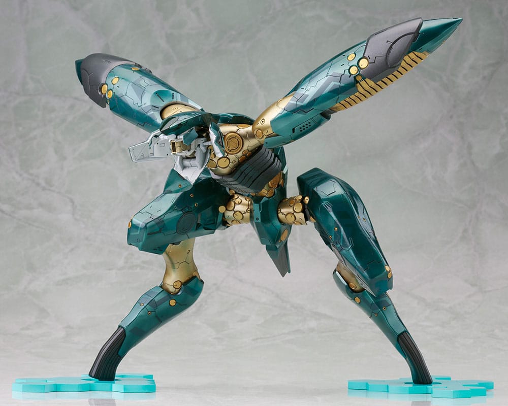 Metal Gear Solid 4 figurine Plastic Model Kit 1/100 Metal Gear Ray 21 cm