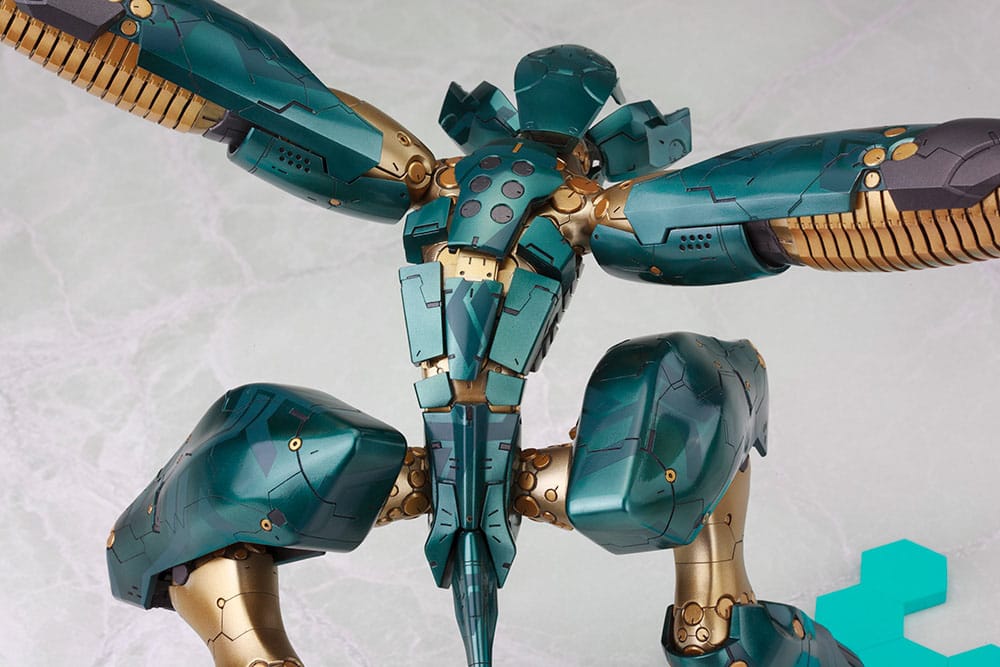 Metal Gear Solid 4 figurine Plastic Model Kit 1/100 Metal Gear Ray 21 cm