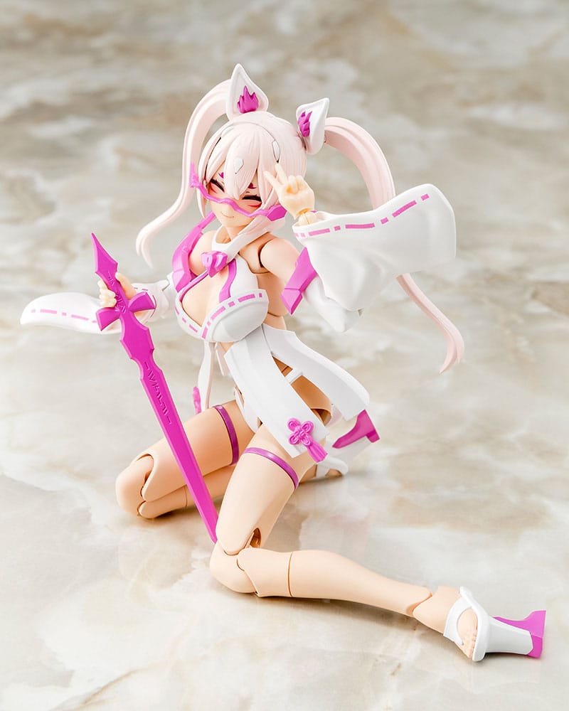 Megami Device Chaos & Pretty figurine Plastic Model Kit 1/1 Asra Nine-Tails Matsuri 14 cm
