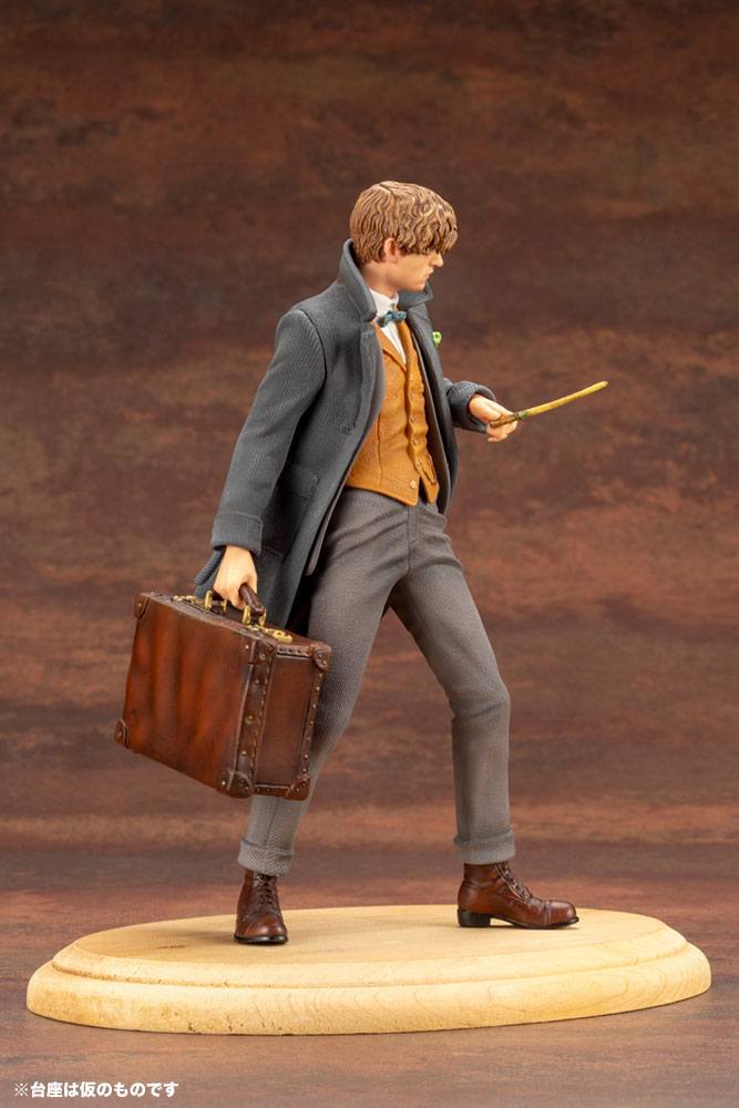 Les Animaux fantastiques 2 statuette PVC ARTFX+ 1/10 Newt Scamander 18 cm