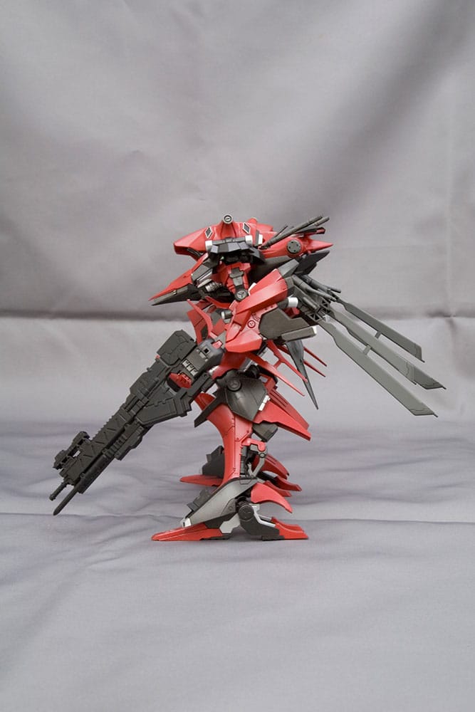 Armored Core figurine Plastic Model Kit 1/72 Rayleonardo 03-Aaliyah Kpachar Full Package Versionn 14 cm