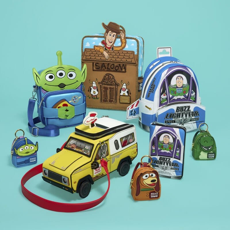 Pixar by Loungefly présentoir Bijoux de sac Mystery Box (15)