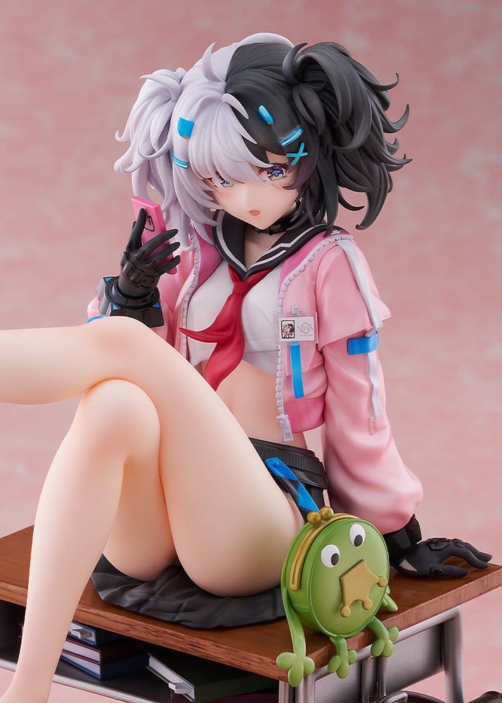 Snowbreak: Containment Zone figurine PVC 1/7 Eatchel - The Cub [Overdue Radiance] 23 cm