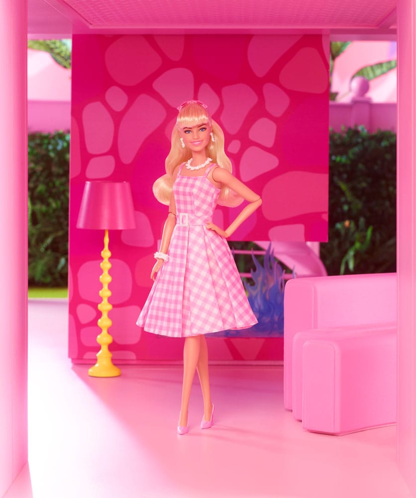 Barbie The Movie poupée Barbie in Pink Gingham Dress