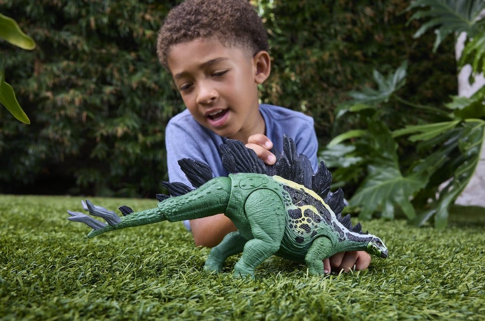Jurassic World: Survival figurine Gigantic Thrashers Stegosaurus