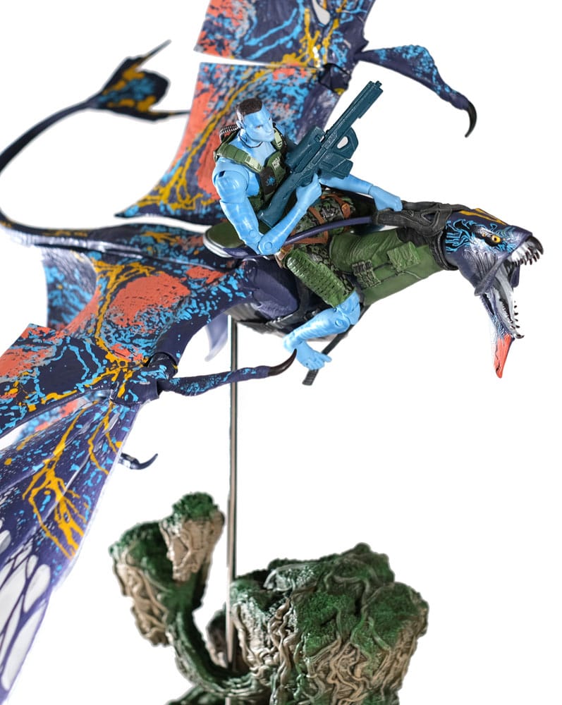 Avatar : La Voie de l'eau figurine Recom Quaritch & RDA Banshee (Gold Label)