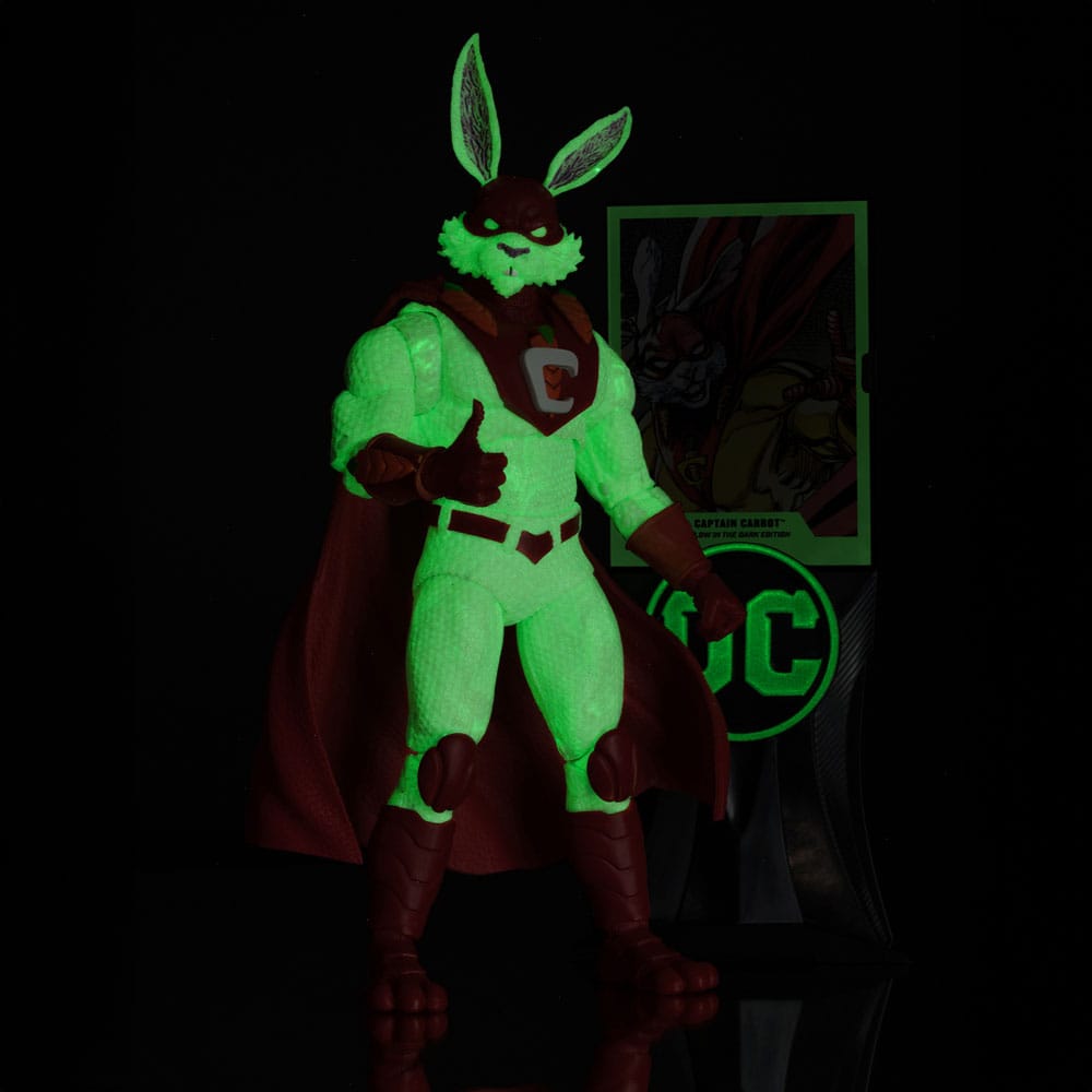 DC Multiverse figurine Captain Carrot (Justice League Incarnate) Glow In The Dark Edition (Gold Label) 18 cm