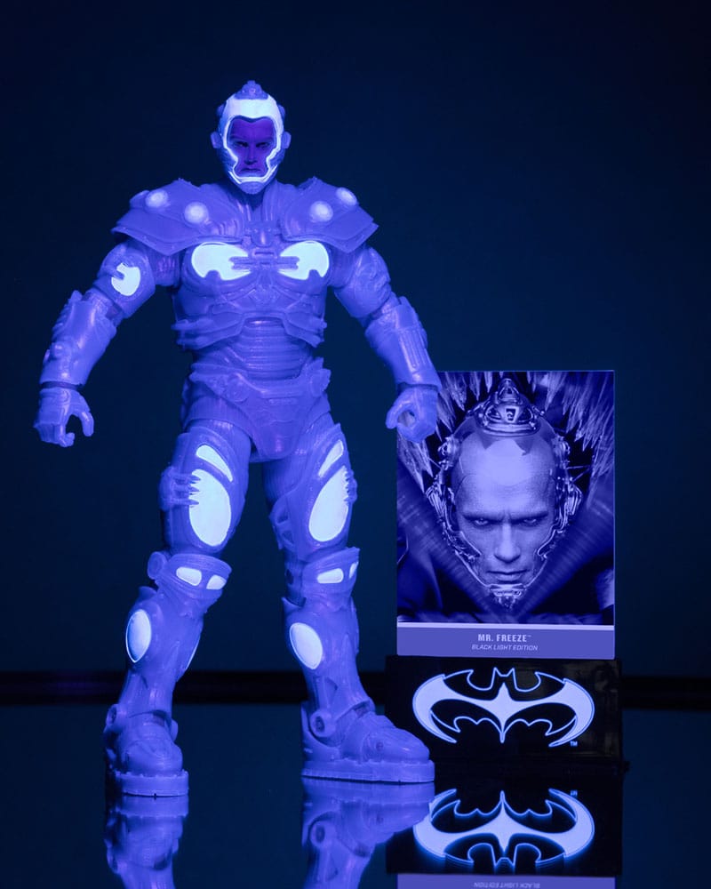 Batman & Robin DC Multiverse figurine Mr. Freeze (Black Light Edition) (Gold Label) 18 cm