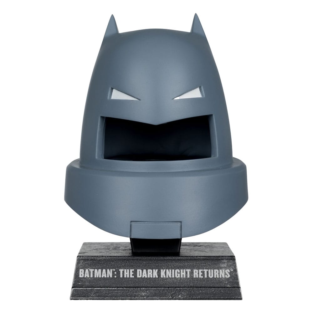 Batman DC Direct mini réplique 1/3 Masque Batman blindé (Dark Knight Returns) 18 cm