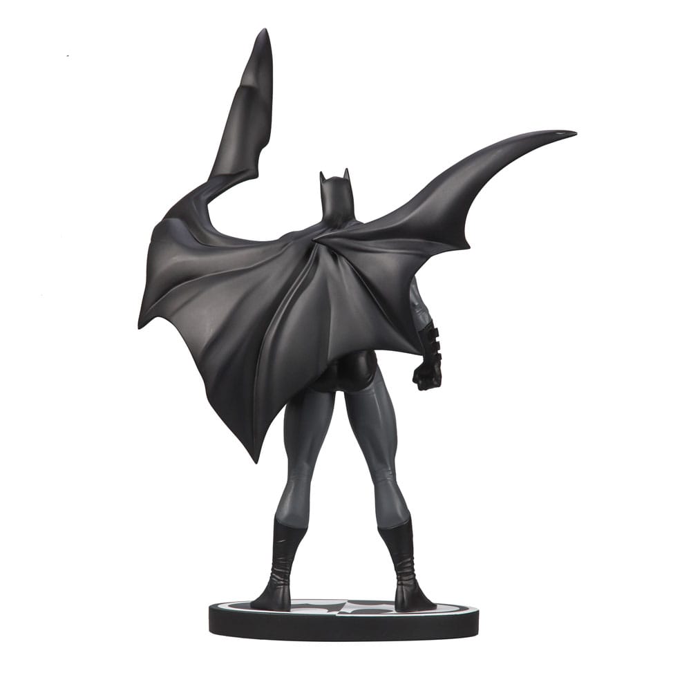 DC Direct statuette  Batman Black & White Batman (by Jorge Jimenez) 27 cm