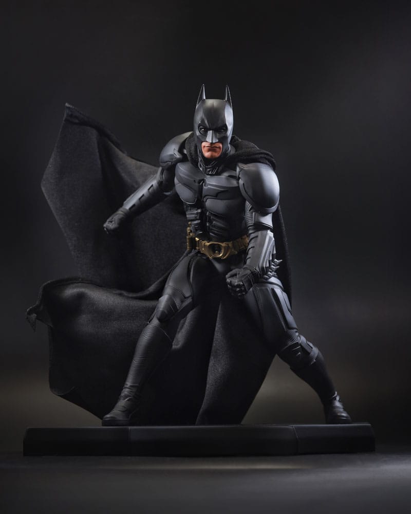 DC Direct statuette  DC Movie Statues Batman (The Dark Knight) 24 cm