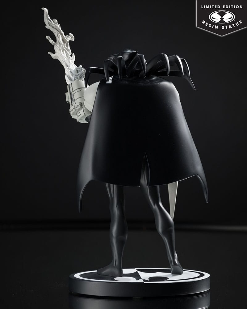 DC Direct Batman: Black & White statuette 1/10 Azrael by Joe Quesada 21 cm