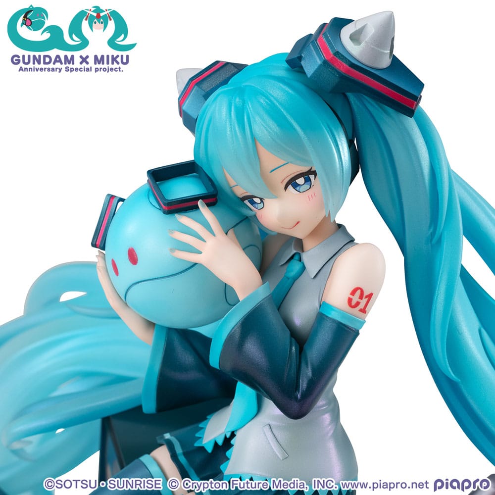 Mobile Suit Gundam x Hatsune Miku statuette PVC Lucrea Hatsune Miku x OO Gundam 45th Anniversary 17 cm
