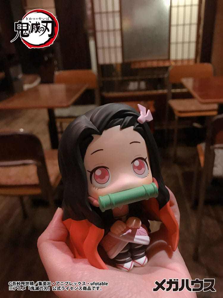 Demon Slayer Kimetsu no Yaiba statuette PVC Look Up Nezuko Kamado 11 cm