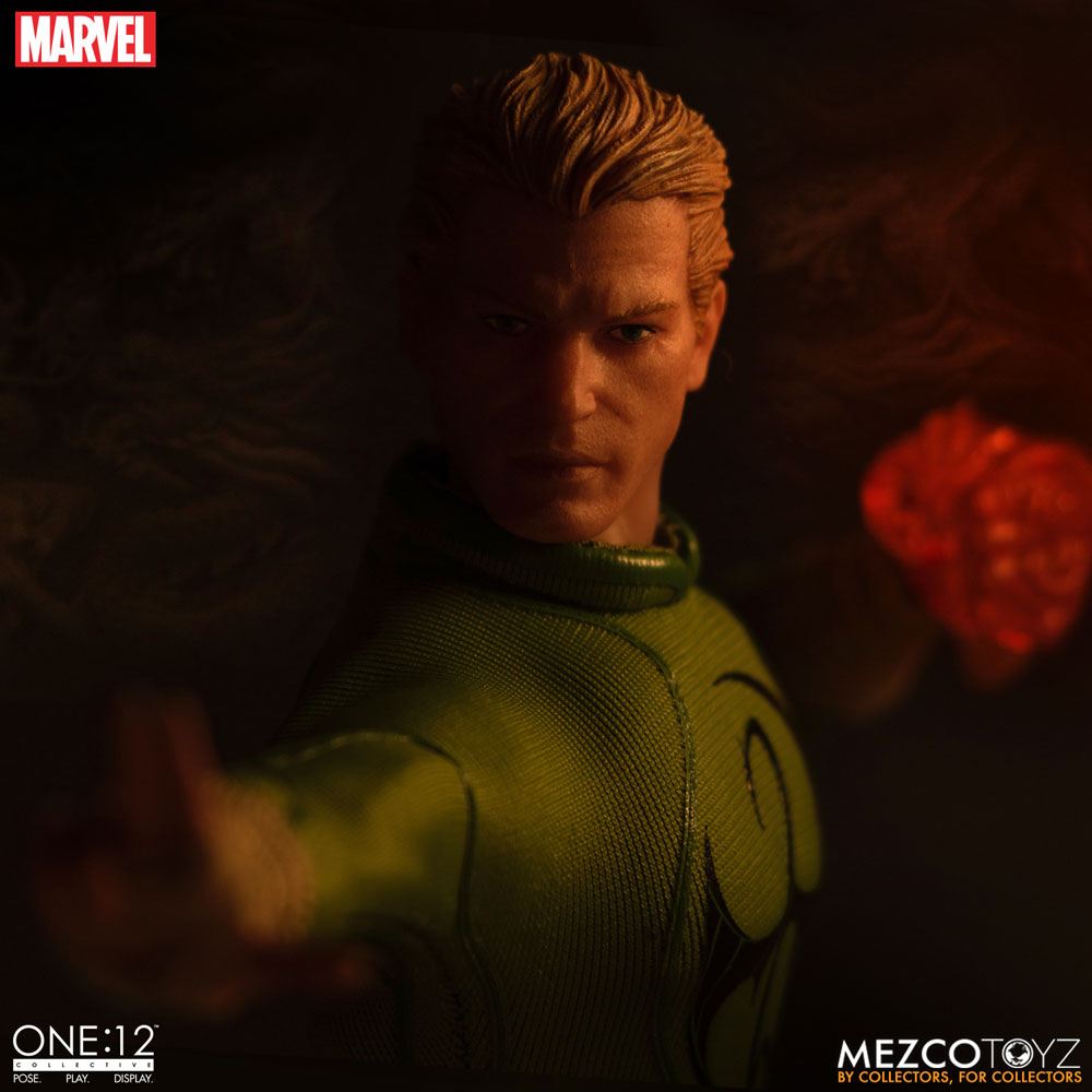 Marvel Comics One:12 Collective figurine 1/12 Iron Fist 17 cm