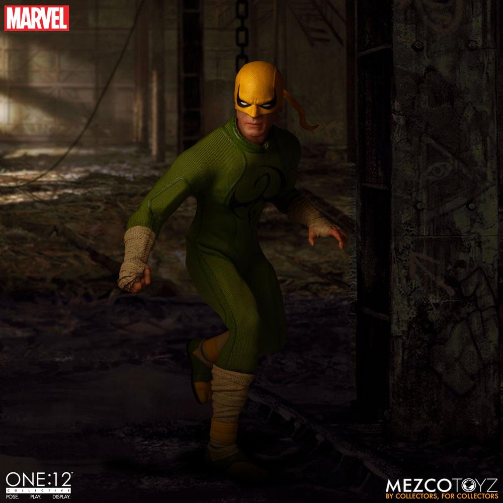 Marvel Comics One:12 Collective figurine 1/12 Iron Fist 17 cm