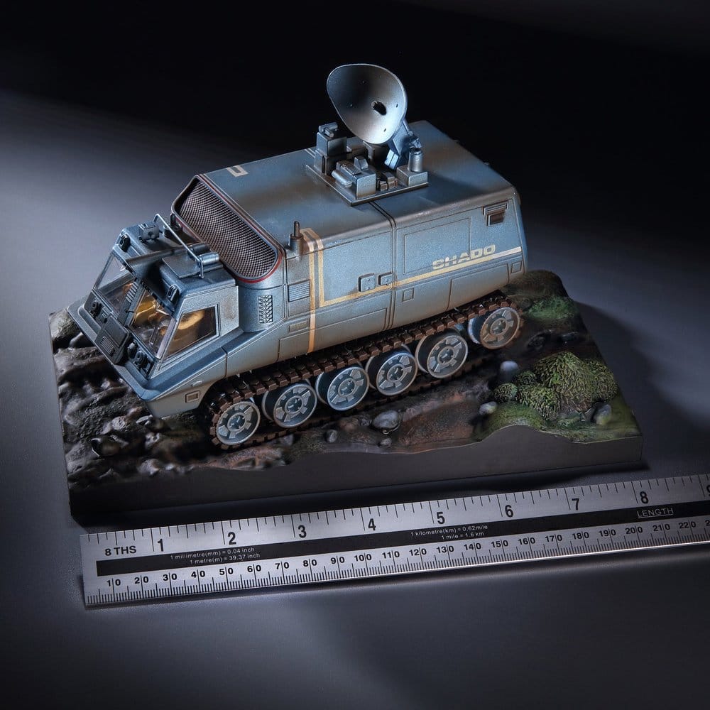 UFO, alerte dans l'espace modèle die-cast S.H.A.D.O. Mobile (with Radar) 17 cm