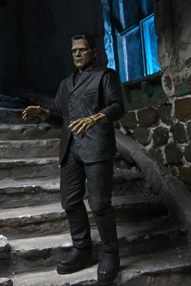 Universal Monsters figurine Ultimate Frankenstein's Monster (Color) 18 cm