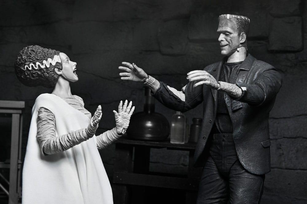 Universal Monsters figurine Ultimate Frankenstein's Monster (Bride of Frankenstein) (B&W) 18 cm
