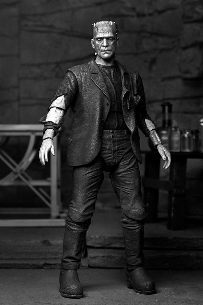 Universal Monsters figurine Ultimate Frankenstein's Monster (Bride of Frankenstein) (B&W) 18 cm