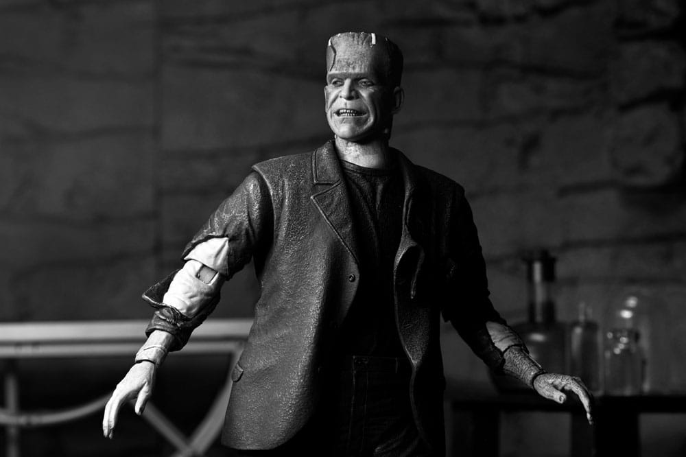 Universal Monsters figurine Ultimate Frankenstein's Monster (Bride of Frankenstein) (B&W) 18 cm