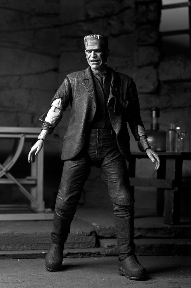 Universal Monsters figurine Ultimate Frankenstein's Monster (Bride of Frankenstein) (B&W) 18 cm