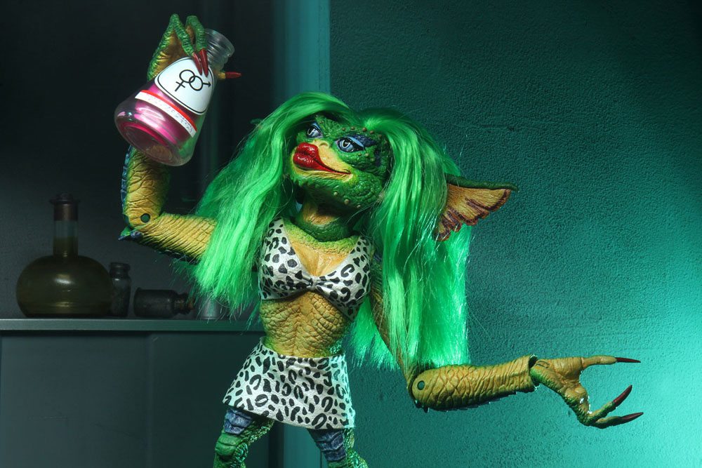 Gremlins 2 Ultimate figurine Greta 15 cm
