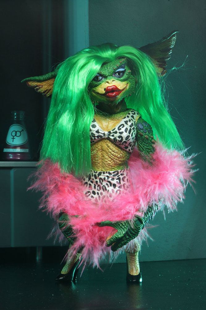 Gremlins 2 Ultimate figurine Greta 15 cm