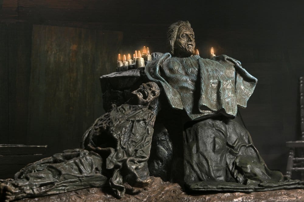 Friday the 13th: The Game diorama Pamela Shrine