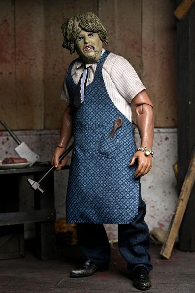 Massacre à la tronçonneuse Clothed figurine Leatherface with Old Lady Mask 20 cm