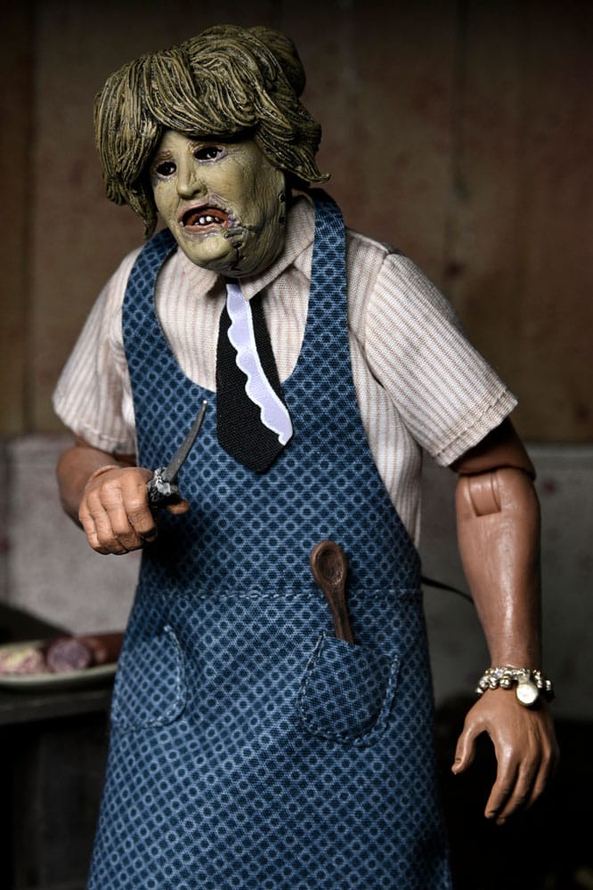 Massacre à la tronçonneuse Clothed figurine Leatherface with Old Lady Mask 20 cm