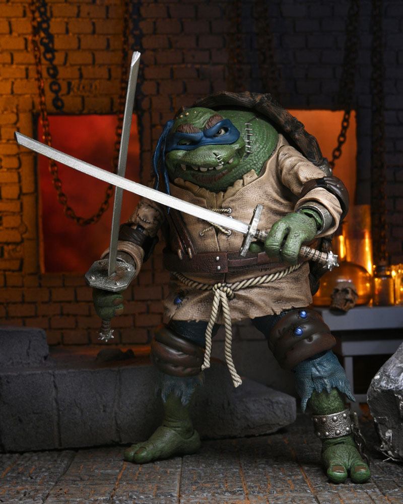 Universal Monsters x Teenage Mutant Ninja Turtles figurine Ultimate Leonardo as The Hunchback 18 cm