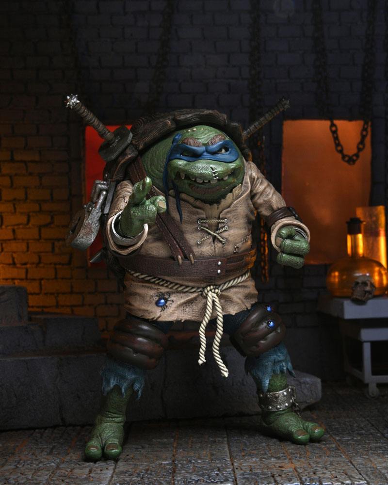 Universal Monsters x Teenage Mutant Ninja Turtles figurine Ultimate Leonardo as The Hunchback 18 cm