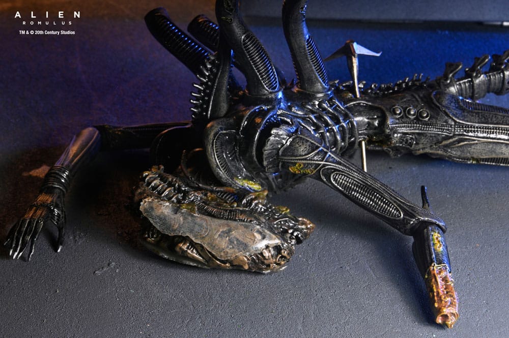 Alien: Romulus figurine Deluxe Suspended Lab Xenomorph XX121 18 cm