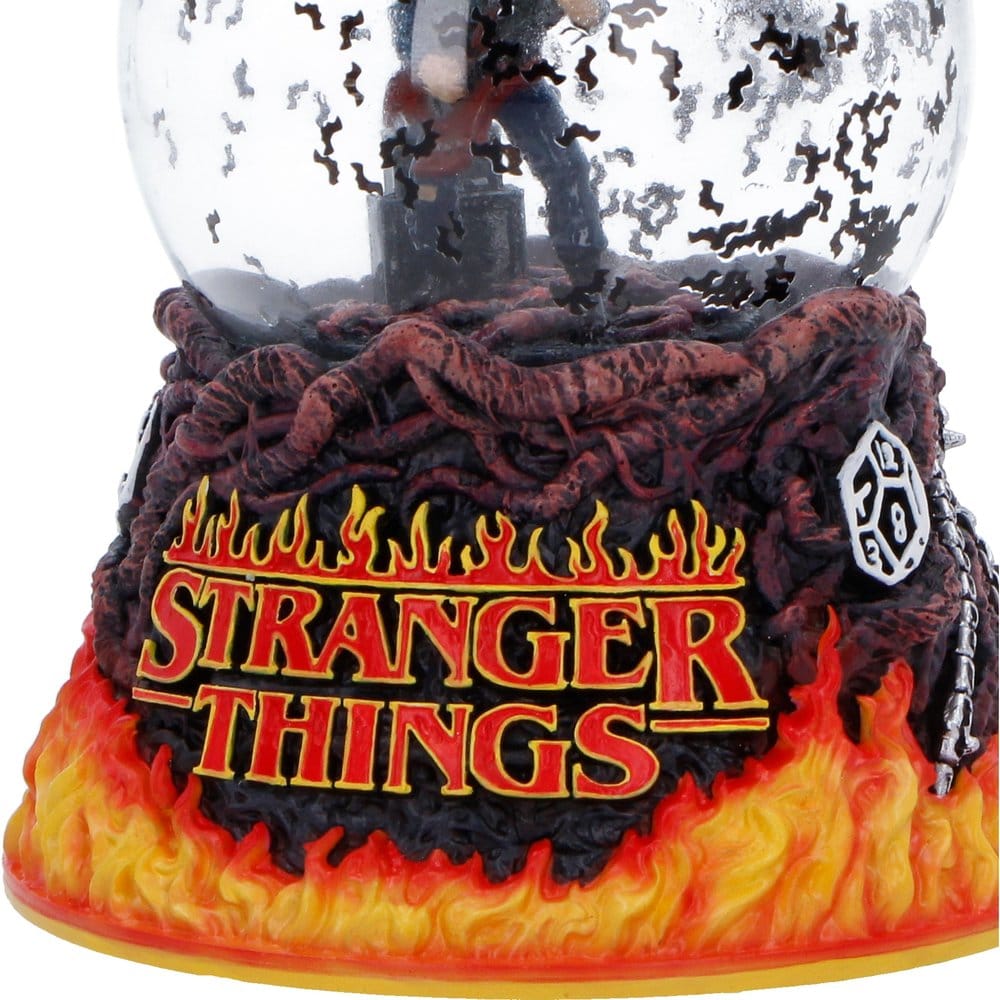 Stranger Things boule à neige Eddie's Sacrifice 14 cm