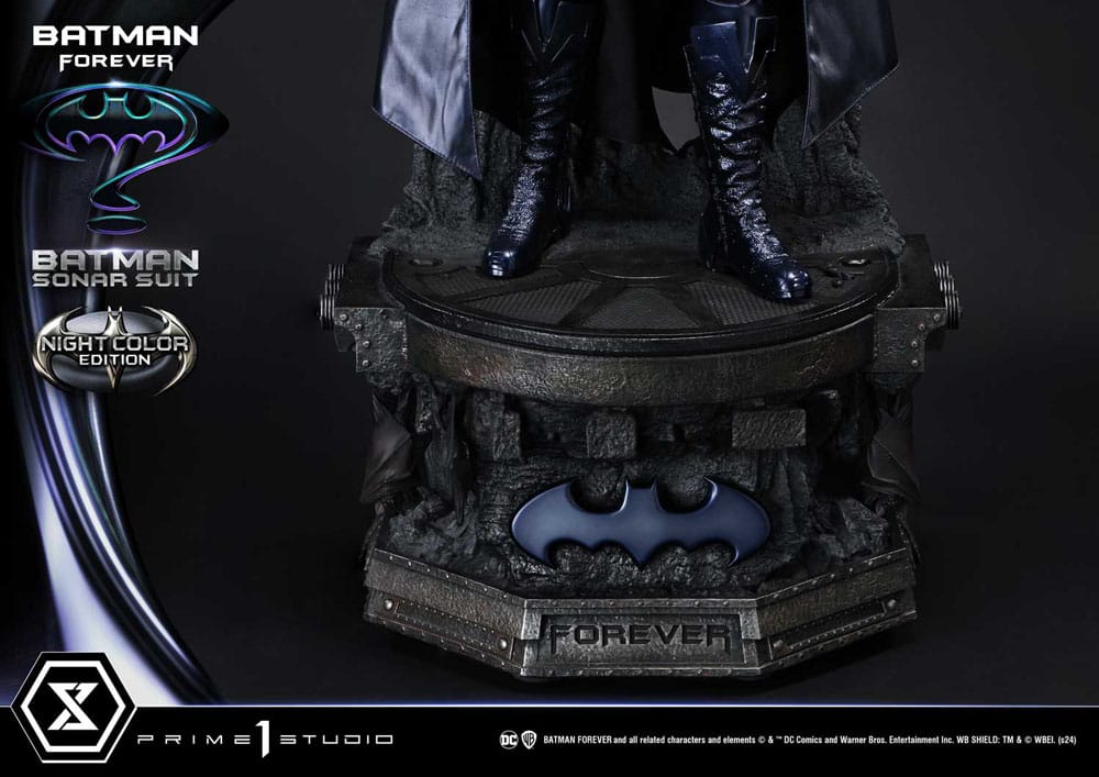 Batman Forever statuette Museum Masterline Series 1/3 Batman Sonar Suit Night Color Edition 95 cm