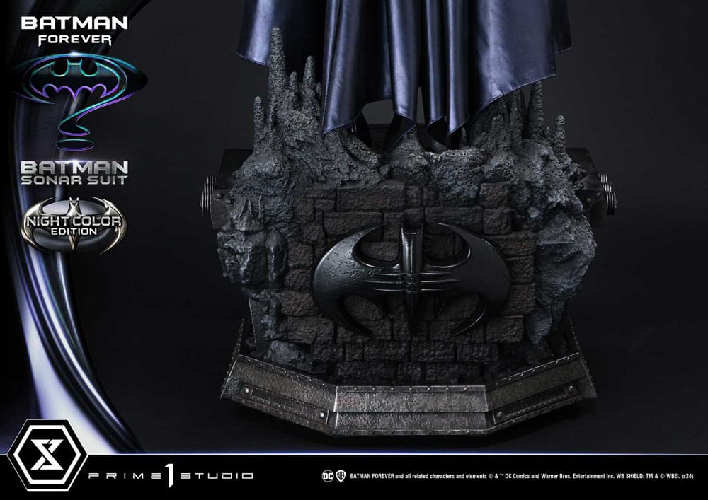 Batman Forever statuette Museum Masterline Series 1/3 Batman Sonar Suit Night Color Edition 95 cm