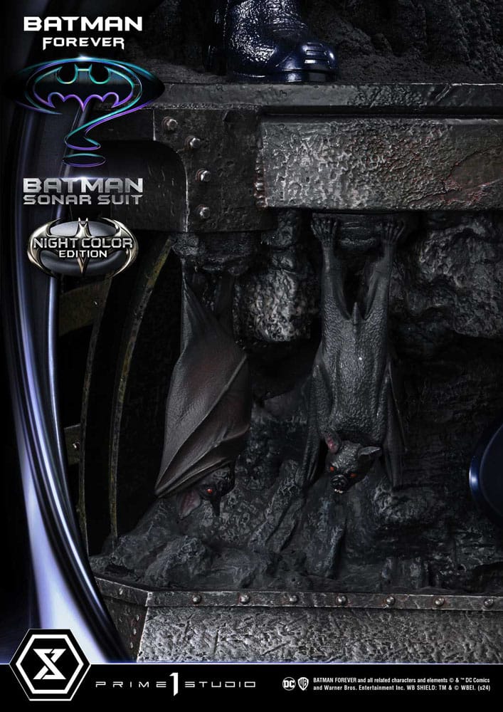 Batman Forever statuette Museum Masterline Series 1/3 Batman Sonar Suit Night Color Edition 95 cm