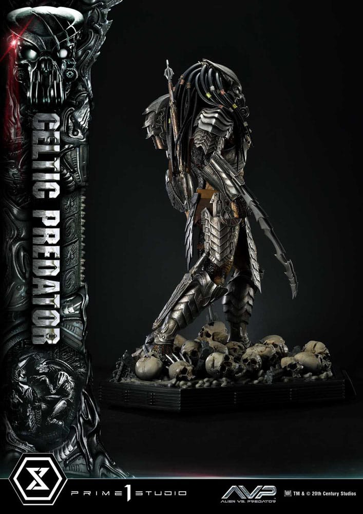 The Alien vs. Predator statuette Museum Masterline Series 1/3 Celtic Predator Bonus Ver. 95 cm