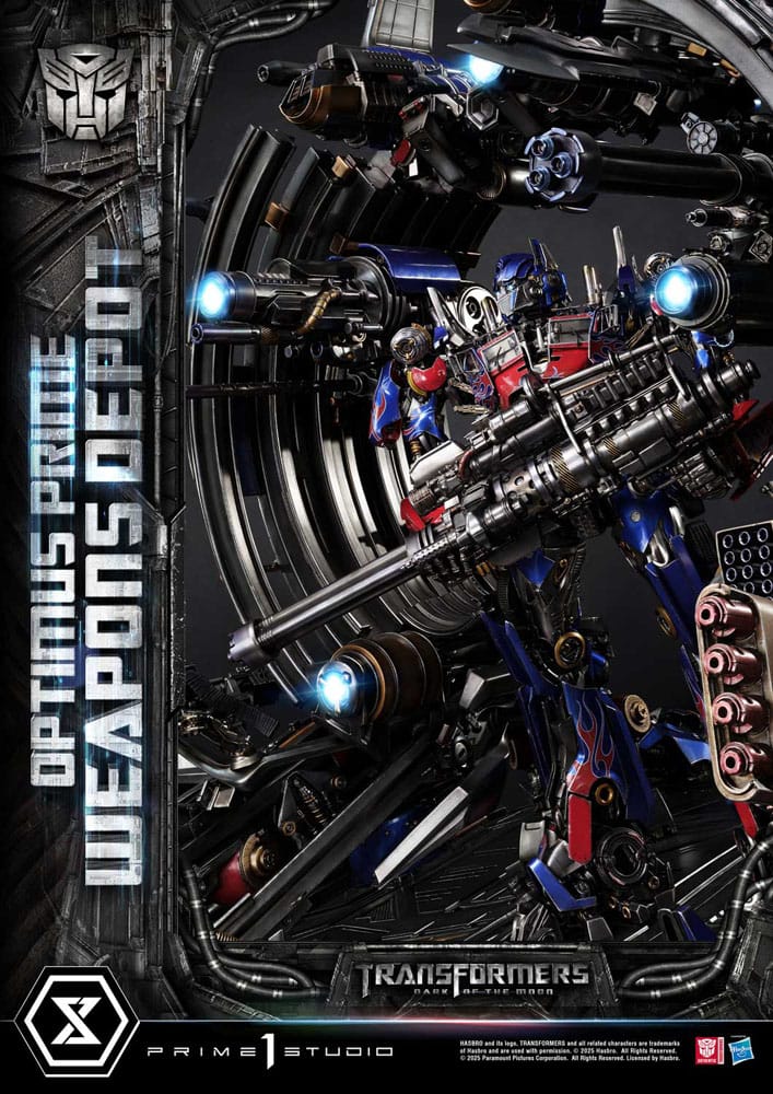 Transformers: Dark of the Moon (Film) Museum Masterline statuette Optimus Prime Weapons Depot 127 cm