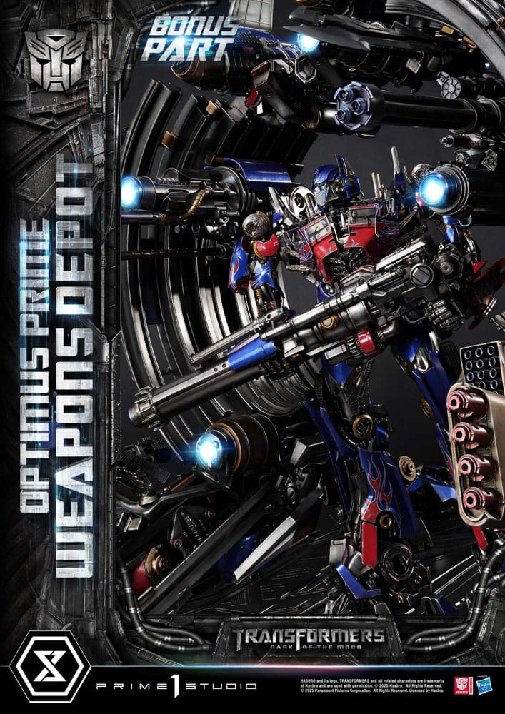 Transformers: Dark of the Moon (Film) Museum Masterline statuette Optimus Prime Weapons Depot Bonus Version 127 cm
