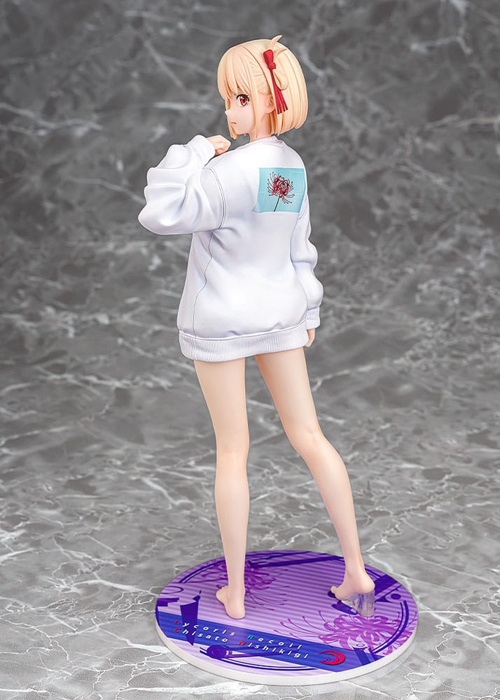 Lycoris Recoil statuette PVC 1/7 Chisato Nishikigi: Oversized Sweatshirt Ver. 25 cm