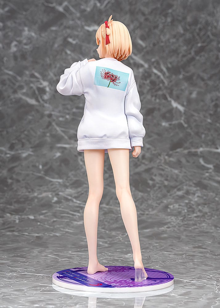Lycoris Recoil statuette PVC 1/7 Chisato Nishikigi: Oversized Sweatshirt Ver. 25 cm
