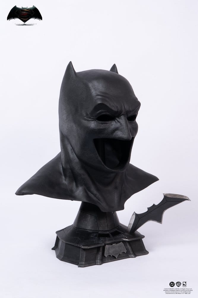 Justice League: Batman v Superman: Dawn of Justice réplique 1/1 Batman Cowl 51 cm