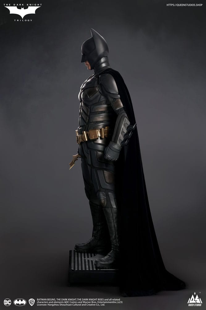 The Dark Knight statuette 1/1 Batman Premium Edition 207 cm