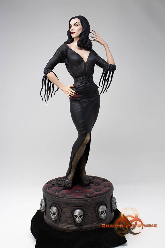 Vampira statuette 1/6 Queen of the Ghouls 43 cm