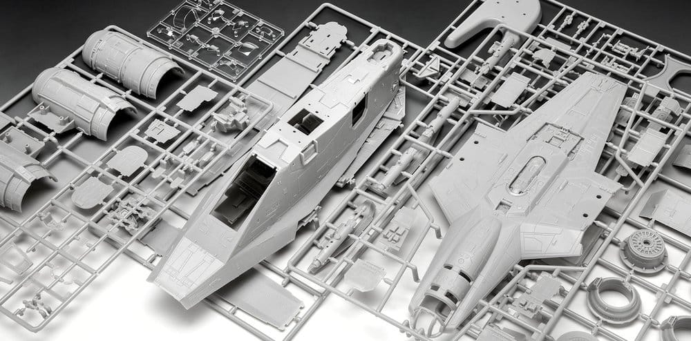 Star Wars The Mandalorian and Grogu Revell maquette 1/72 Razor Crest 34 cm