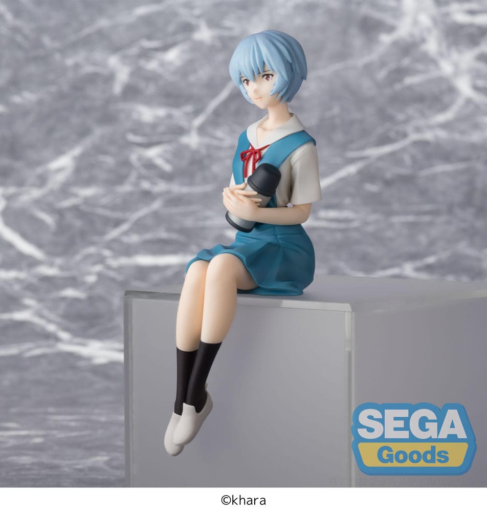 Rebuild of Evangelion statuette PVC PM Perching Rei Ayanami Evangelion New Theatrical Edition 14 cm